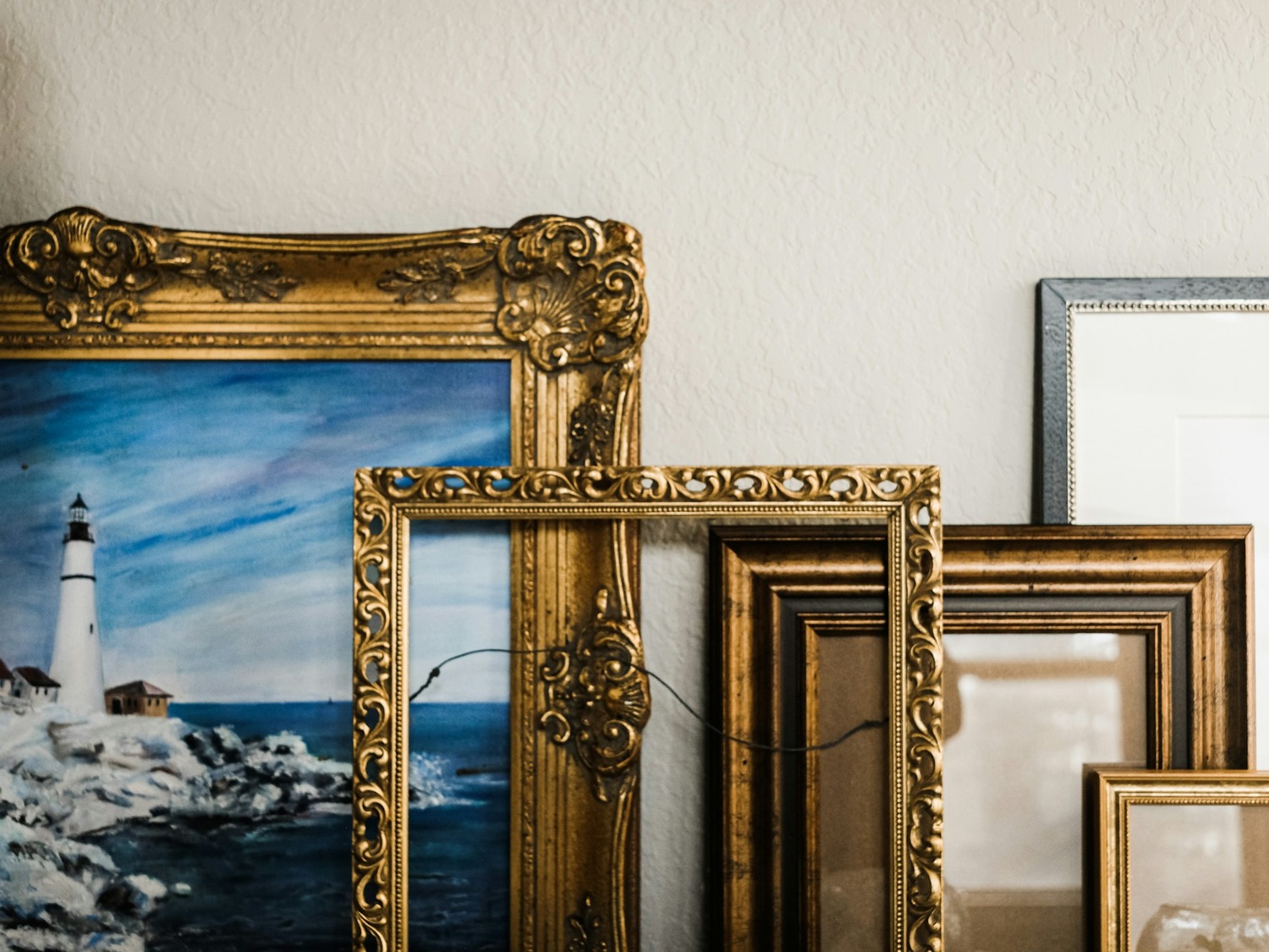 Framing 101: Choosing the Right Frame for Your Art