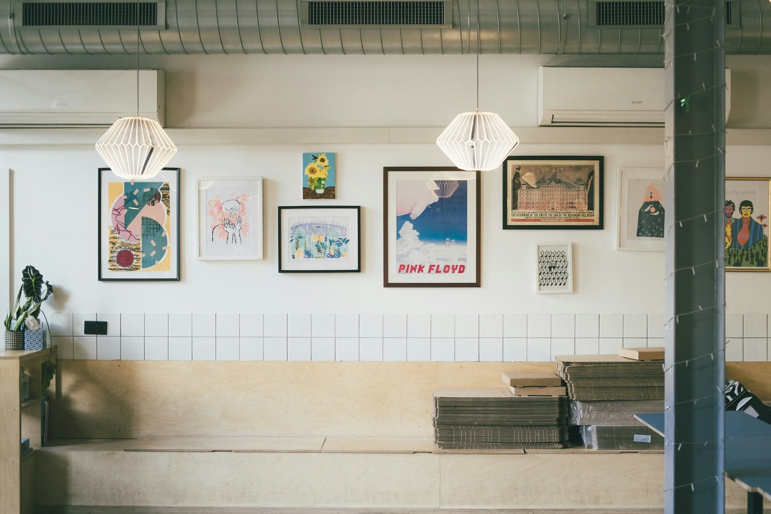 How to Create a Gallery Wall